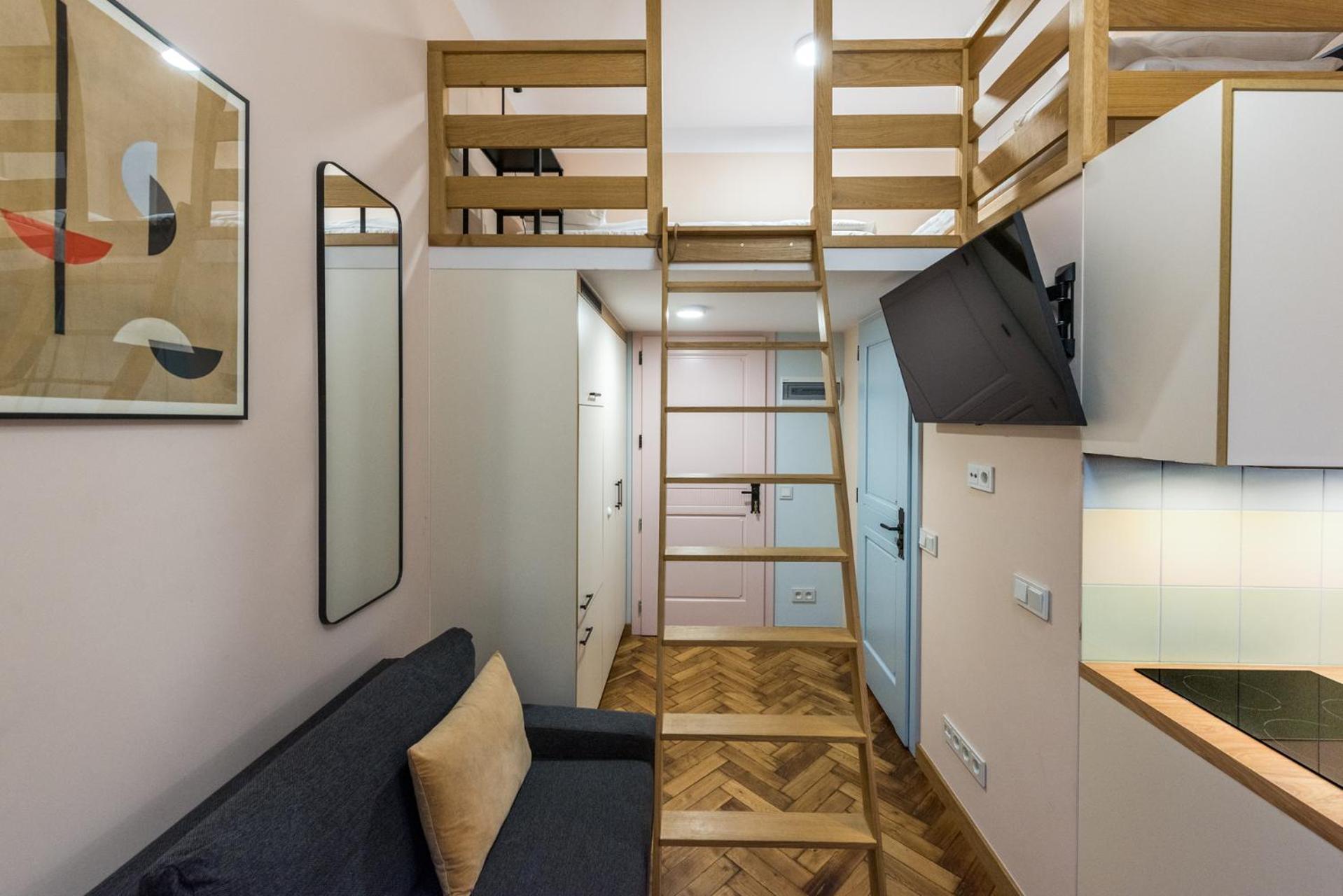 Studio Apartment
